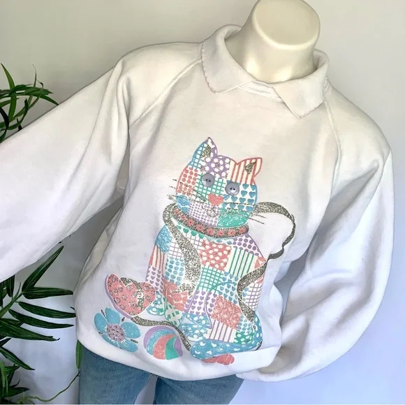 v i n t a g e :: Slouchy Cute Grandma Core Cat Lady Sweater - Picture 2 of 11
